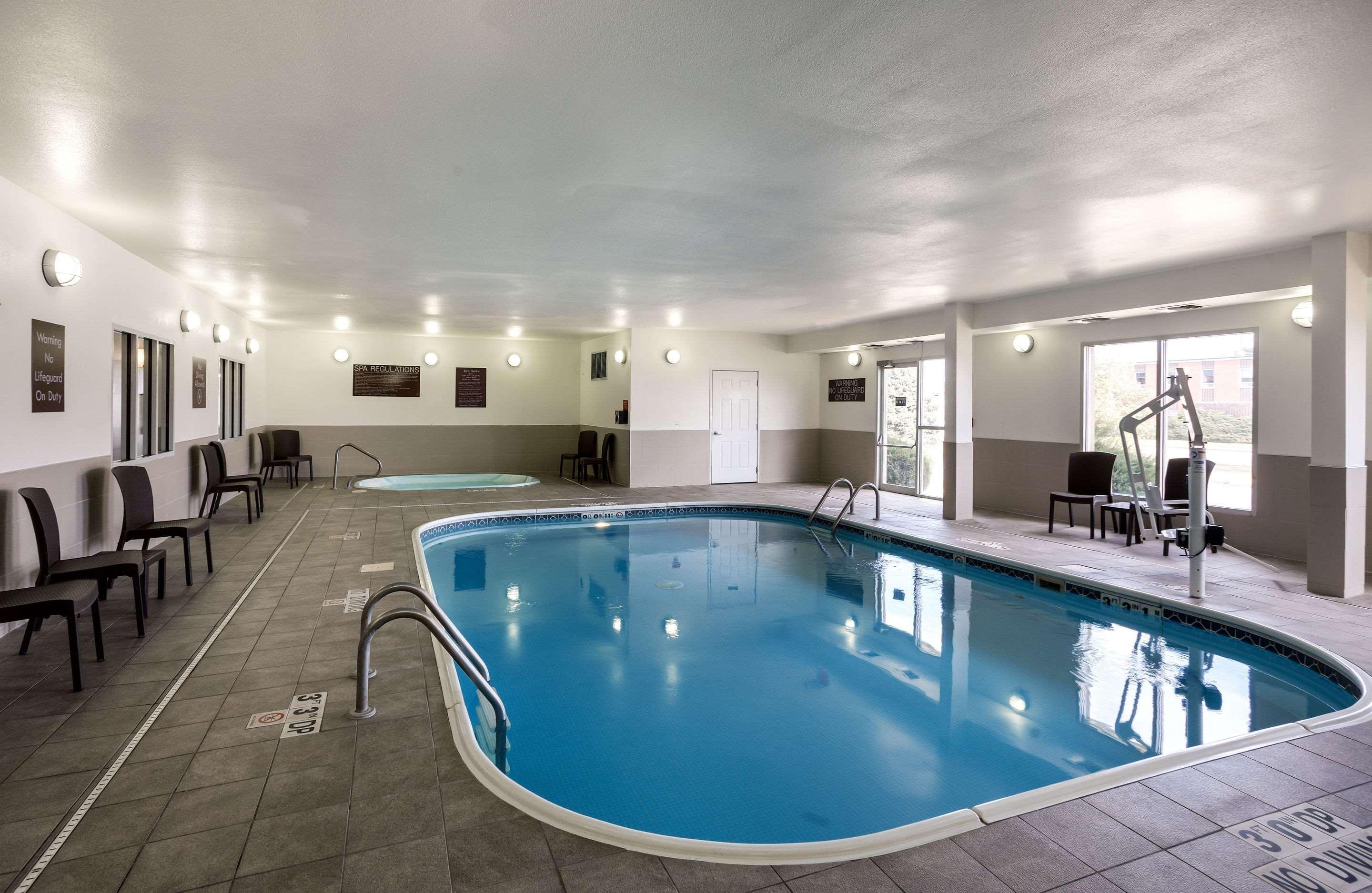 Comfort Suites University Lincoln Exterior foto
